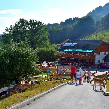 Jelenov Greben Konukevi 3*